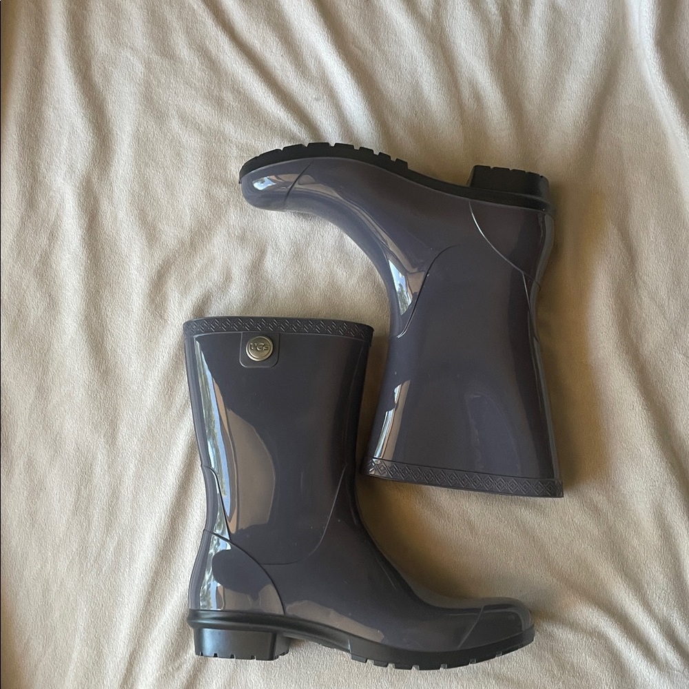 UGG  Rain Boots - Picture 13 of 13